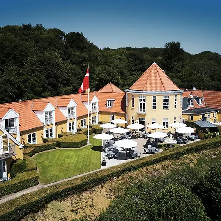 Fakkelgaarden & Restaurant Aps 4*