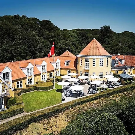 Fakkelgaarden & Restaurant ホテル 4*