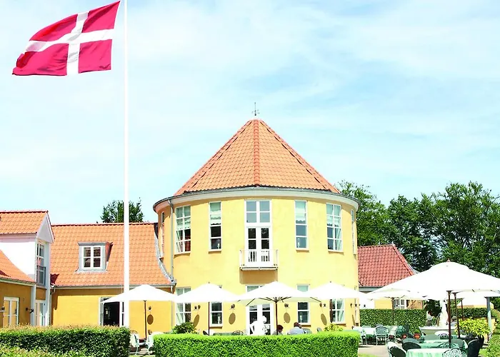 호텔 Fakkelgaarden & Restaurant 4*